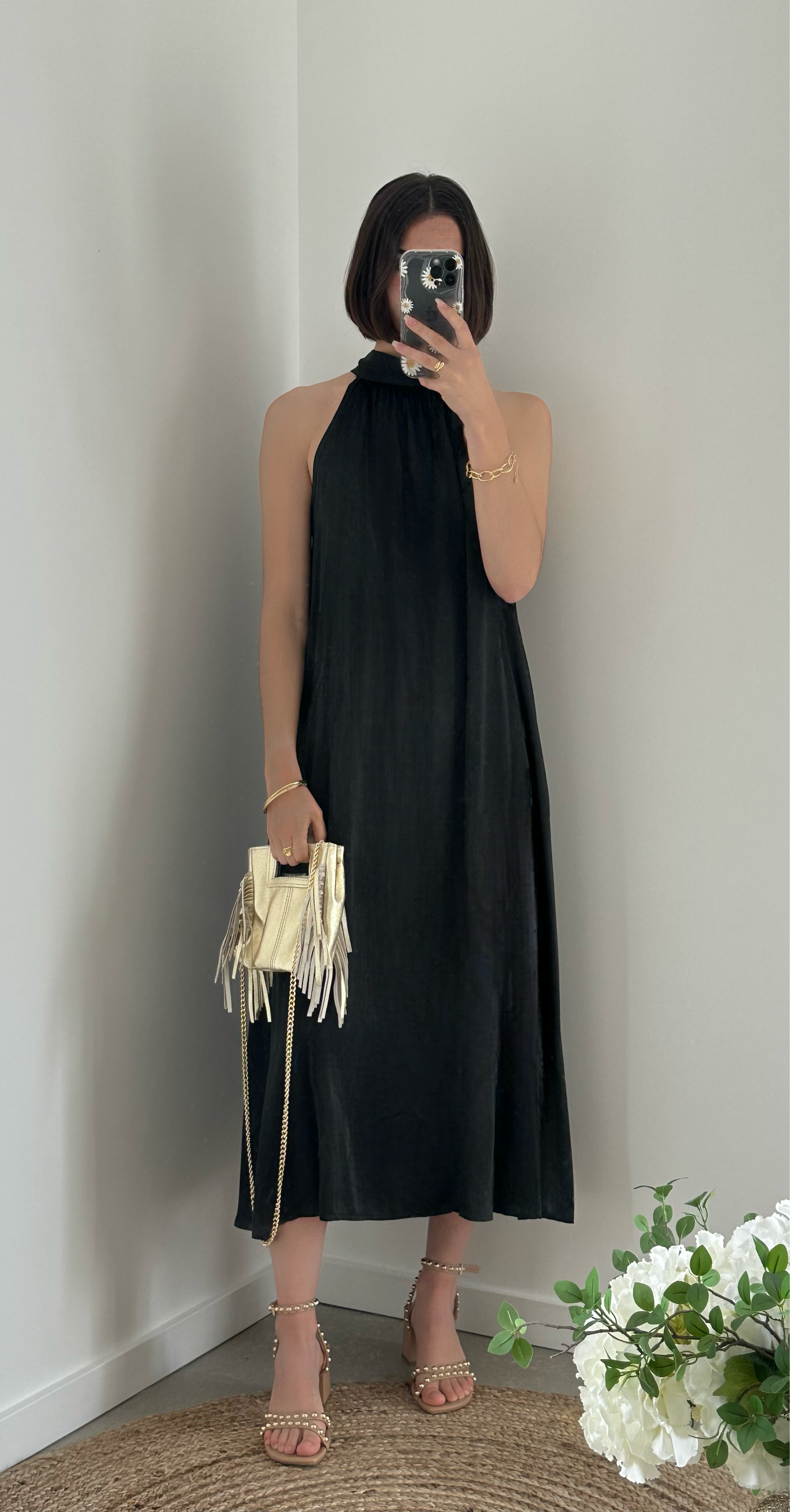 Robe longue satin nouée autour du cou noir MIA