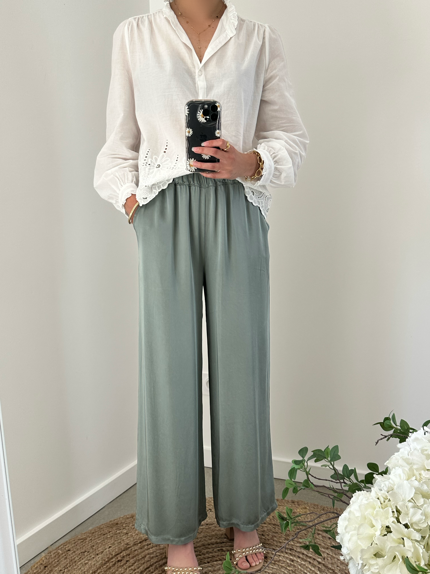 Pantalon fluide satin kaki ANAÏS