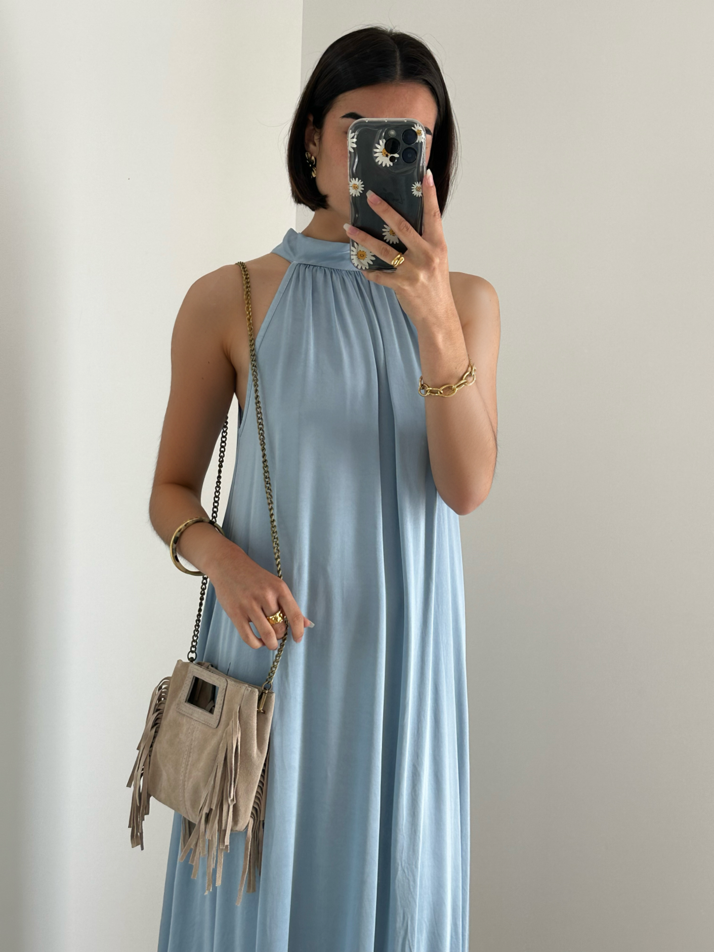 Robe longue satin nouée autour du cou bleu ciel MIA