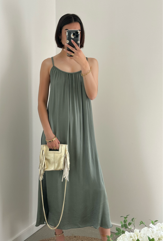 Robe longue satin bretelles kaki ISA